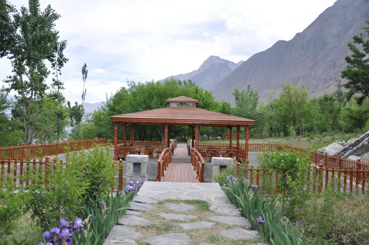 Gilgit Serena Hotel Esterno foto
