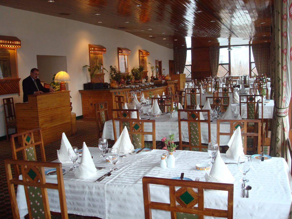 Gilgit Serena Hotel Esterno foto